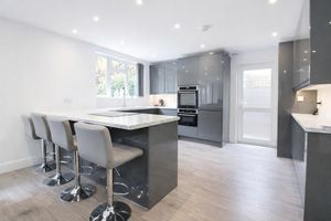 Photo 10- click for photo gallery